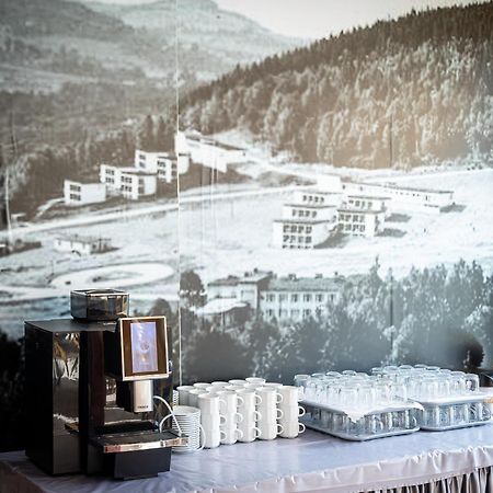 Dom Wczasowy Globus Устронь Экстерьер фото
